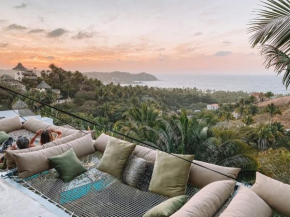 Beautiful Hill Top Bohemian Living